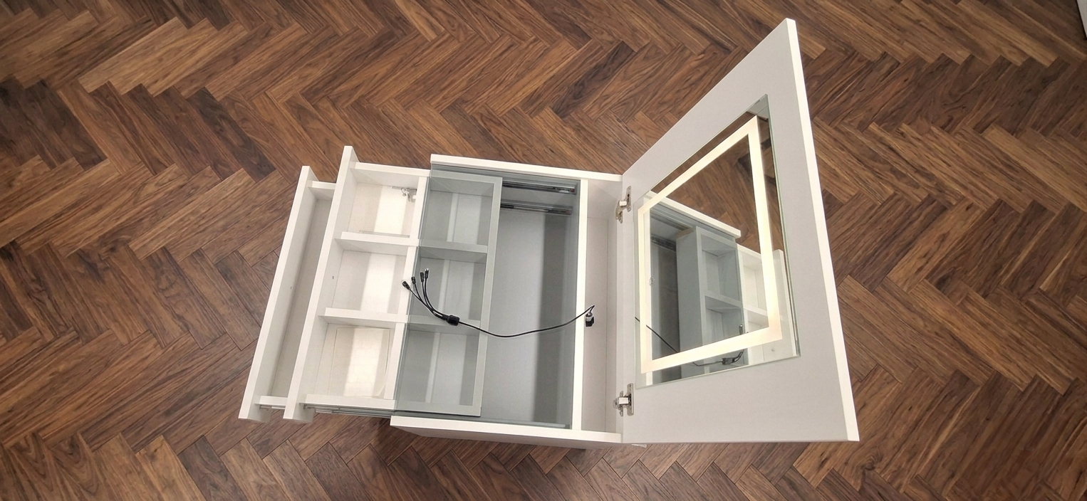 Make-up Table White.